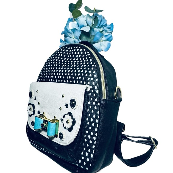 Like🆕 Betsey Johnson | Mini Convertible Backpack Purse - Picture 2 of 16
